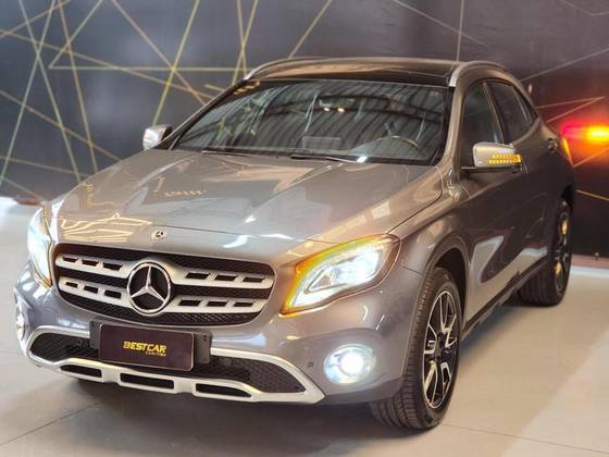 MERCEDES-BENZ GLA 200 1.6 CGI FLEX ENDURO 7G-DCT MERCEDES-BENZ GLA 200 1.6 CGI FLEX ENDURO 7G-DCT
